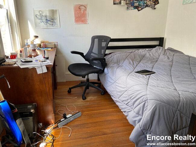 Photo - 10 Cambridge Ter Unit 3