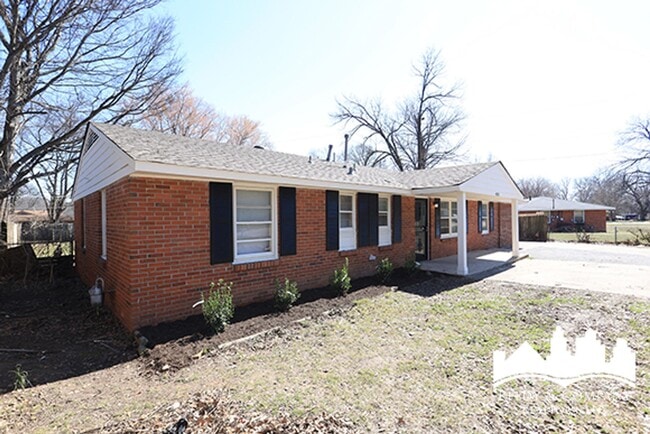 Photo - Welcome to 4396 Millbranch!