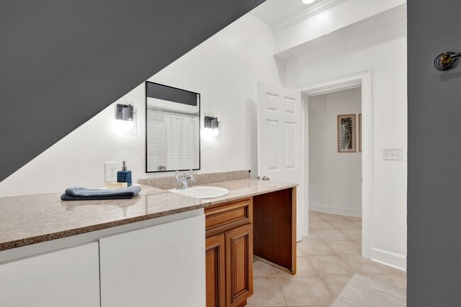 Photo - 125 E Broad St