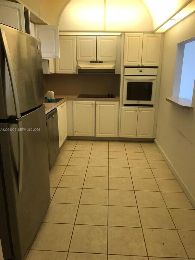 Photo - 19380 Collins Ave Unit 1018
