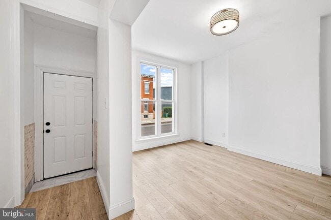 Photo - 1605 Darley Ave Casa Adosada