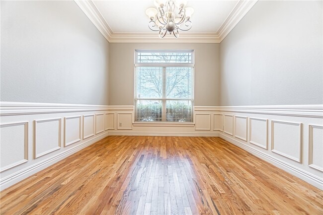 Photo - 1141 Torbay Trce