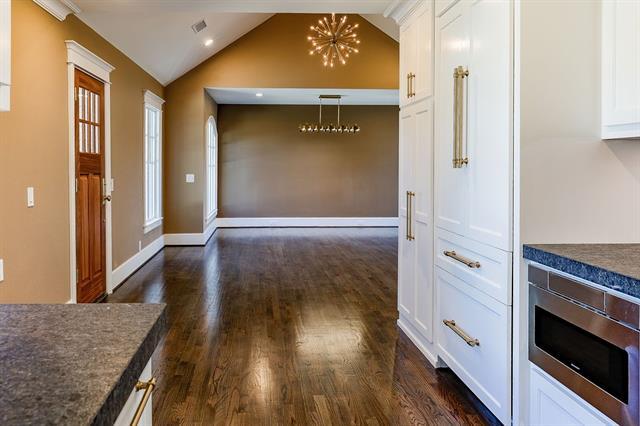 Photo - 5230 Homer St