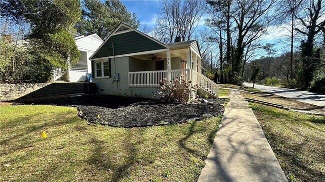 Photo - 1770 Springview Rd NW