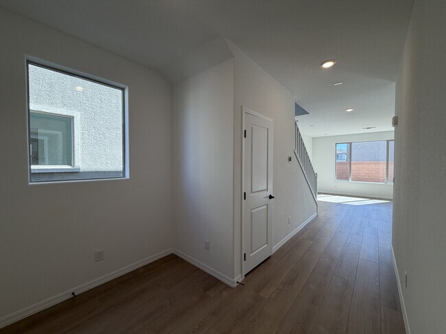 Photo - 10290 Dallington St