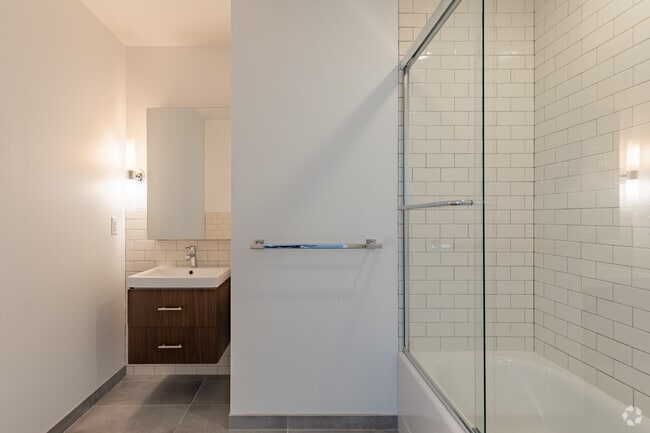 Flex Tub/Shower Combo