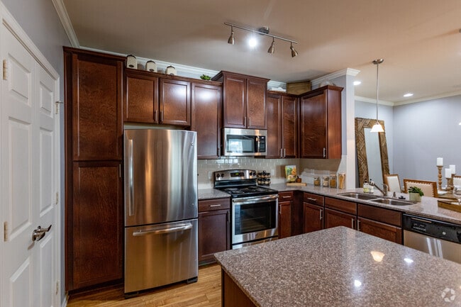 2BR, 2BA - B1SRG - 1225SF - Vintage Crossing