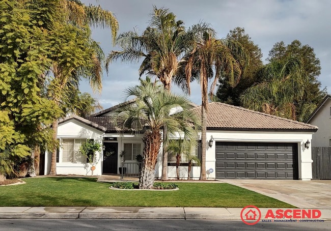 Building Photo - Spacious 5 Bed / 2 Bath Home Near Riverlakes Golf Course!