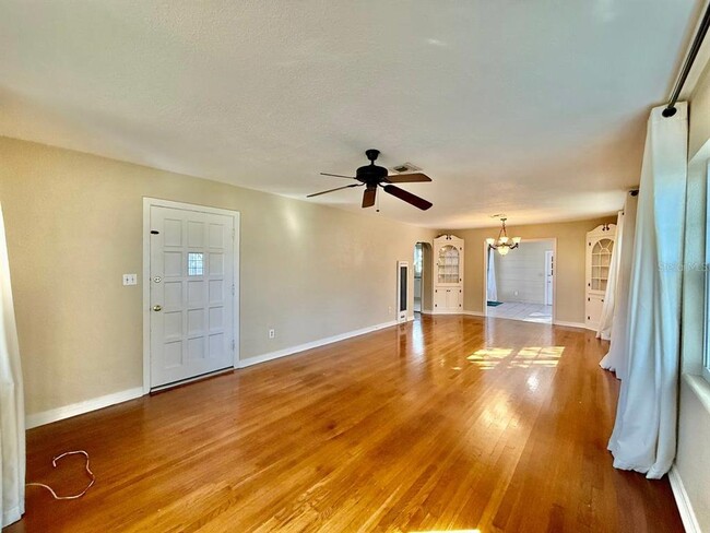 Photo - 301 N Madison Ave