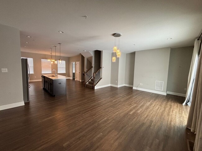 Photo - 86 Hawthorne Dr