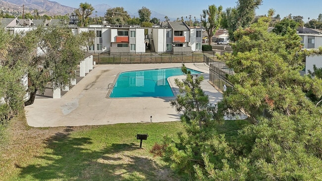 56-web-o-mls-E Fecha St-056 - Siena
