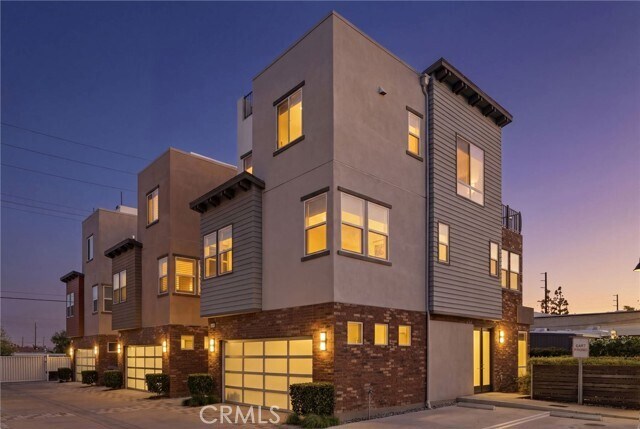 783 Wonder Ln