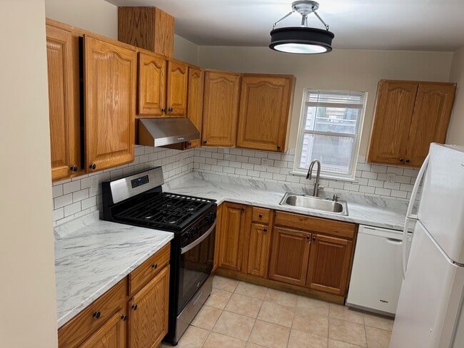 Photo - 31 Emory St Unit #1