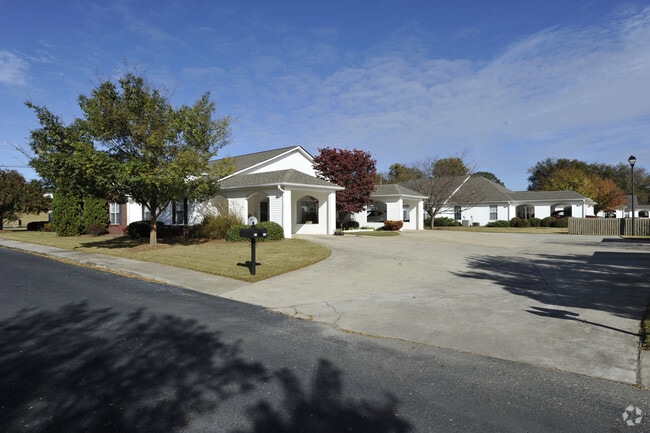 Bellevue - Bellevue Apartments