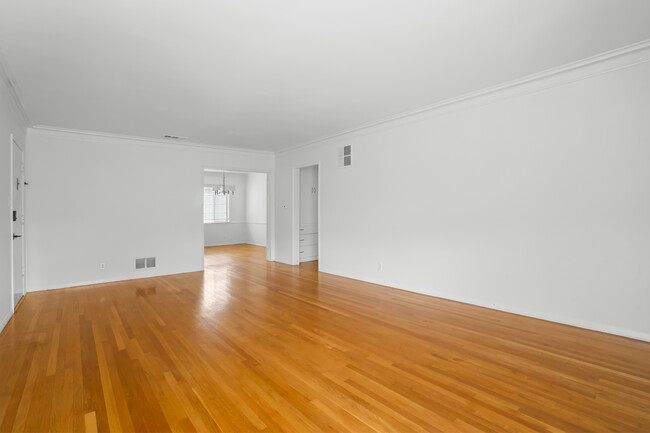Living room - 8214 De Longpre Ave Apartments