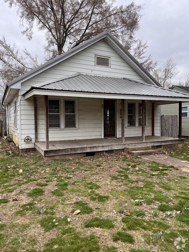 Building Photo - 1112 N College Ave Rental