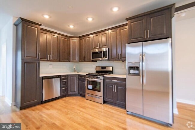 Building Photo - 1713 S 20th St Rental