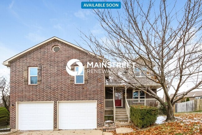 Building Photo - 200 NE Thames Ct Rental