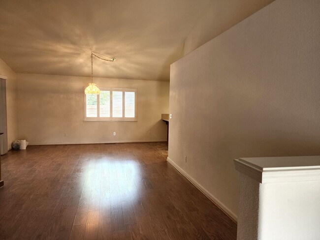 Photo - Home in Chichester Hor Rent
