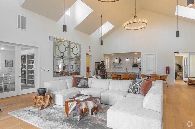 Clubhouse - Palomino Pointe