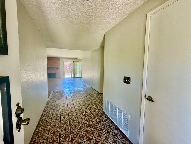 Photo - 821 St Lucia Ct