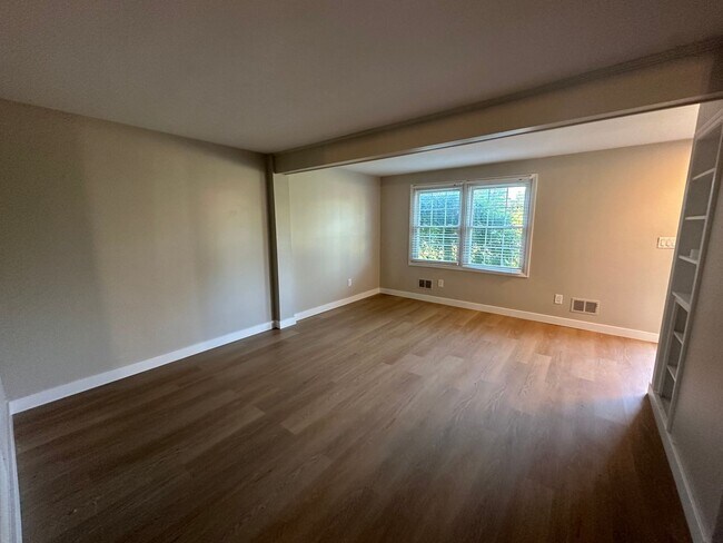 Photo - 3BR/2.5BA Townhome for Rent in Middletown ...