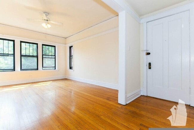 Photo - 2516 N Kedzie Blvd Unit 2518-2E