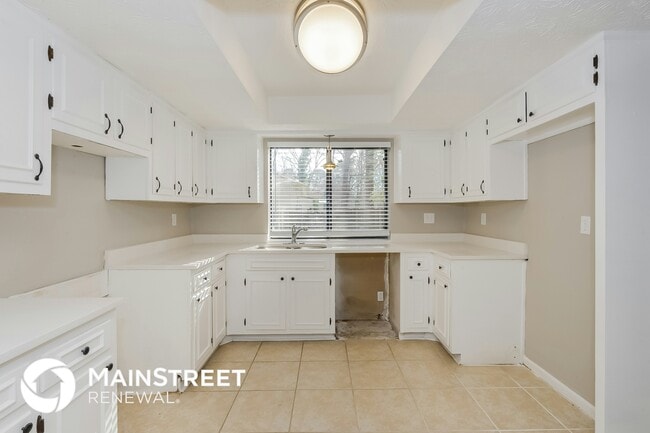 Photo - 749 Post Rd Ln