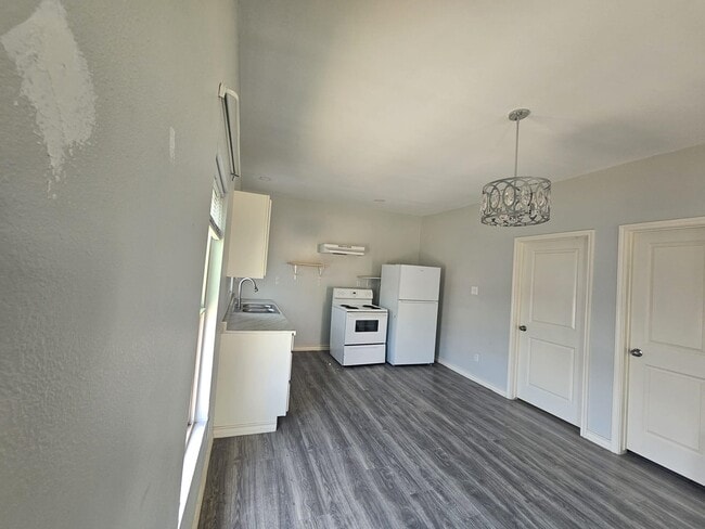 Photo - 1319 Santa Maria Ave