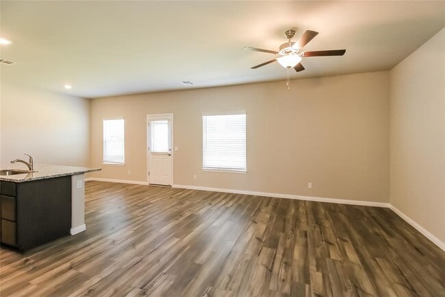 Photo - 1607 Crimson Lake Blvd