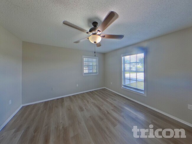 Photo - 7029 Symmes Rd