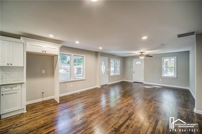 Photo - 6429 Gordon St