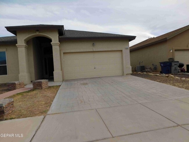 Photo - 14628 Rockbridge