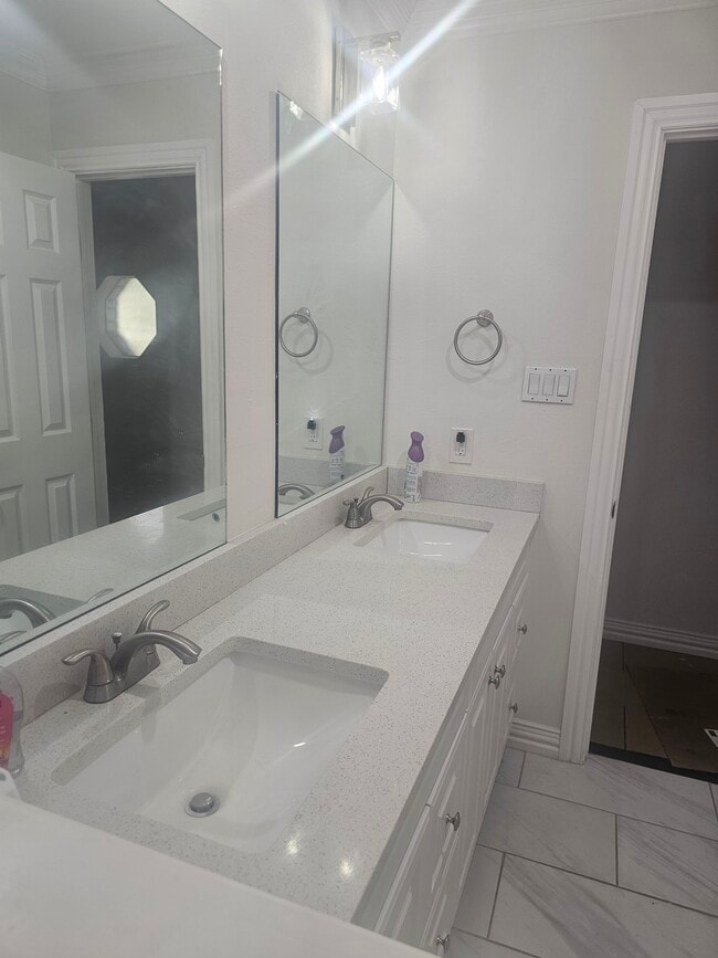 Photo - 2720 Westridge Dr