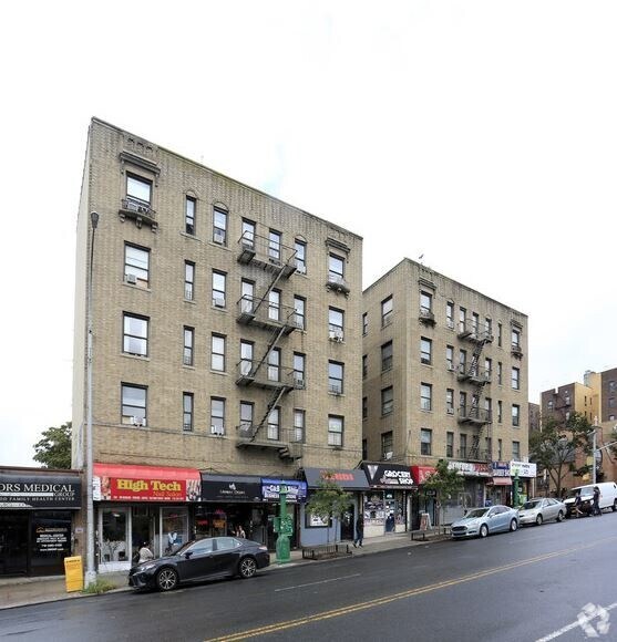 Photo - 2860 Decatur Ave