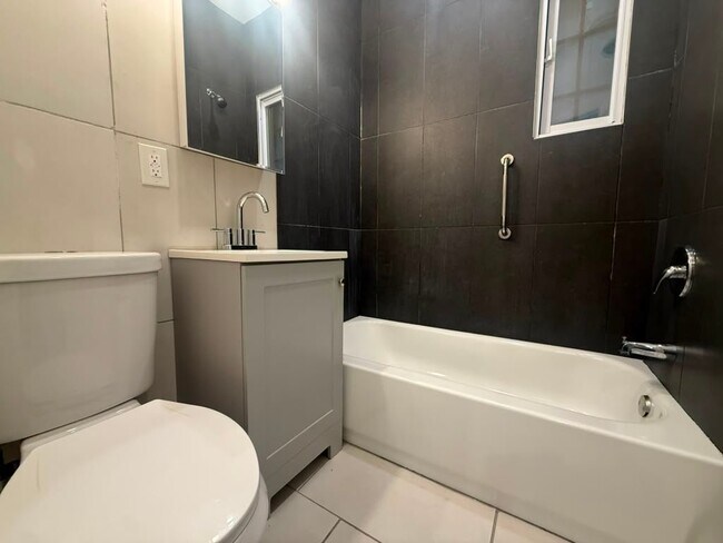 20 Claire Ave Unit B4