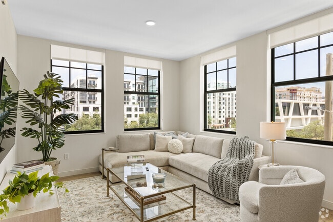 Interior Photo - Vine on Clematis Rental