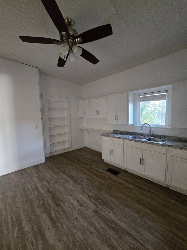 Photo - 17 S 21st St