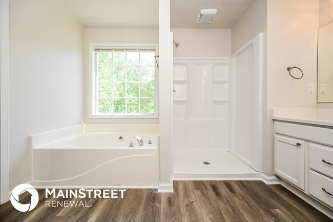 Photo - 520 Hilly Ct