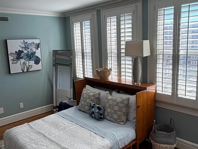 2250 Highland Ave Unit 17