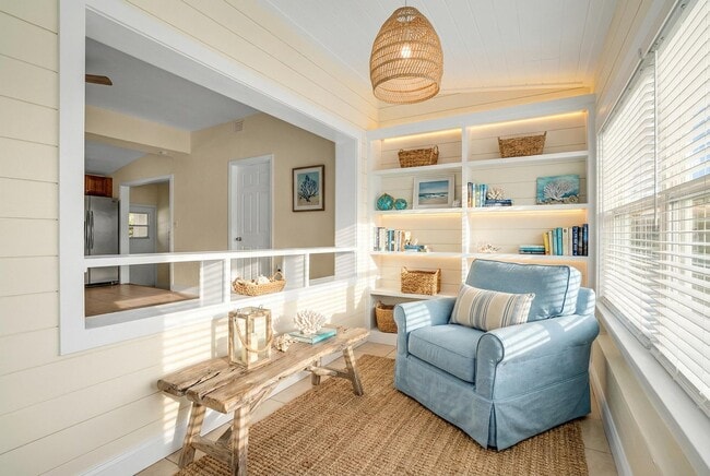 Photo - 1205 S Lake Dr