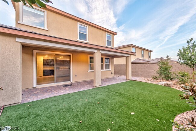 Photo - 863 Elmstone Pl