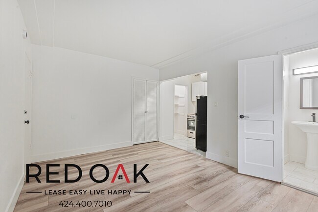 Photo - 851 S Kenmore Ave Unit 21