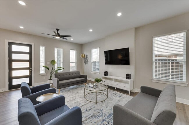 Photo - 3420 Nomas St Unit ID1019503P