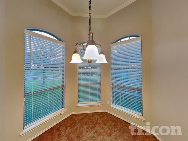 Photo - 607 Pendleton Dr