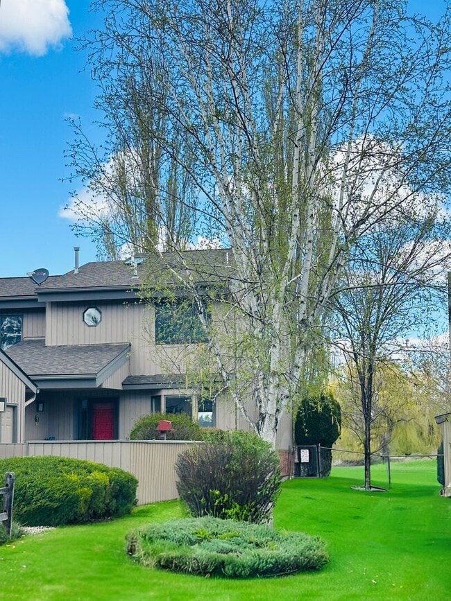 Photo - Stunning Kalispell Golf Course Home