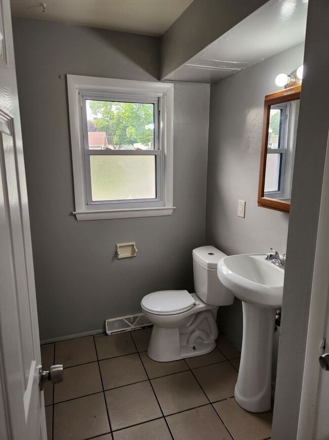 Photo - 7118-7120 W Villard Ave. Unit 7120