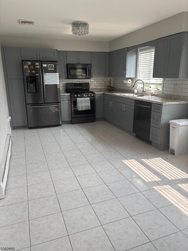 Photo - 135 Sanford Ave Casa