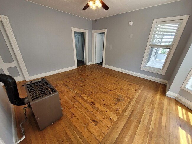 145 Pine St Unit 145-2 Pine