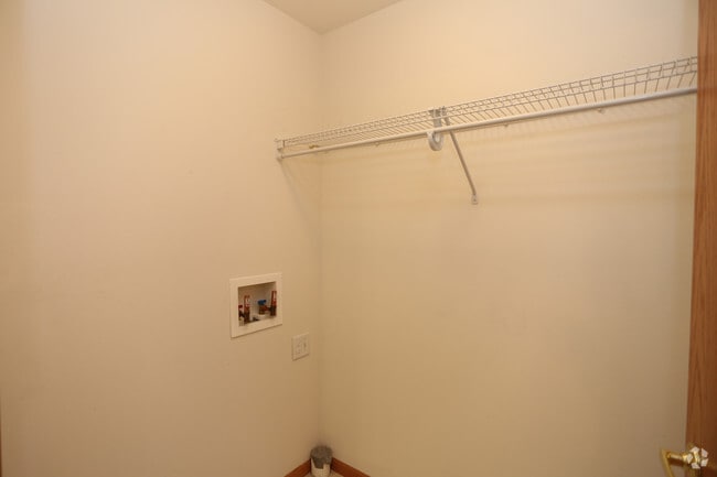 "B" Laundry Closet